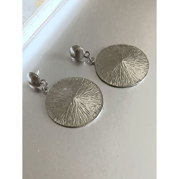 *Clearance* Ladies Silver Round Dangle Earrings - Picture 4 of 4